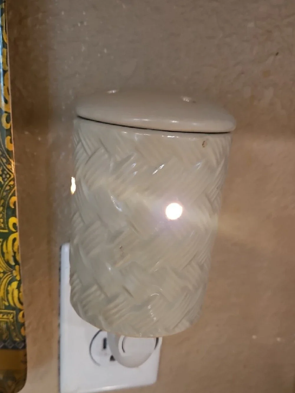 Cream Ceramic Plug-In Wax Warmer - Home Bath